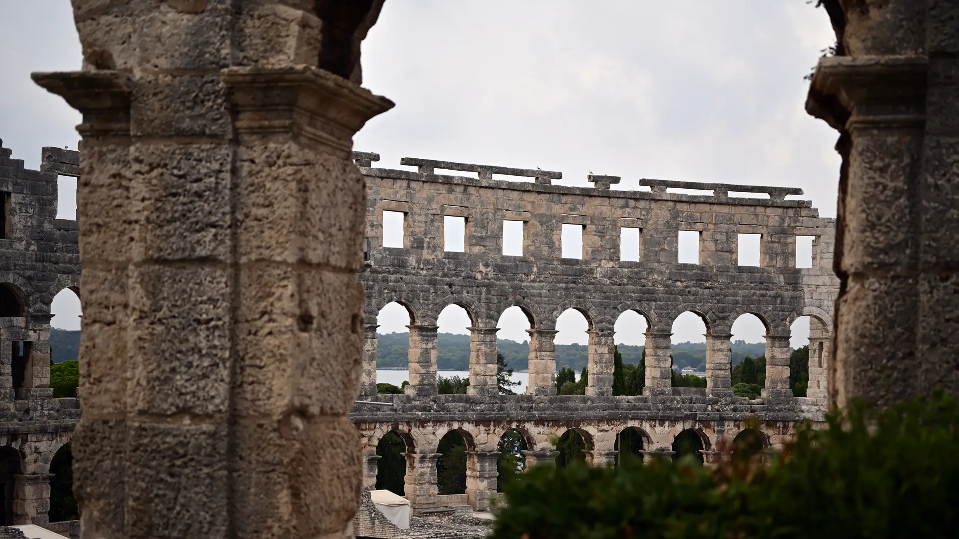Erasmus Pola